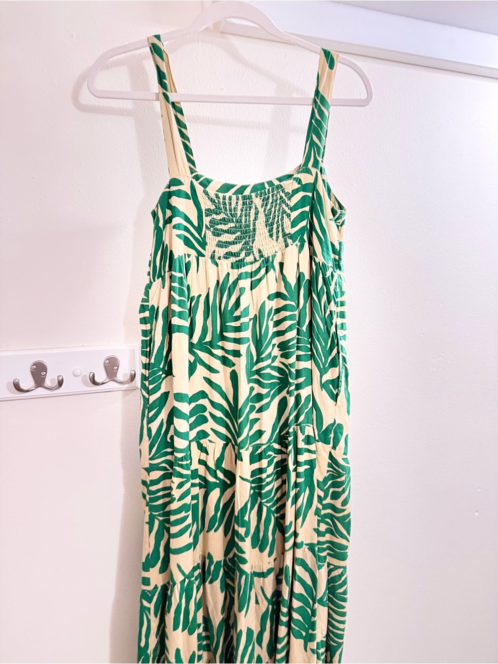 THML Green & Tan Palm Print Maxi Dress - Picture 6 of 8